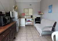 Blue Whale Lodge - Lobtailing Room_13